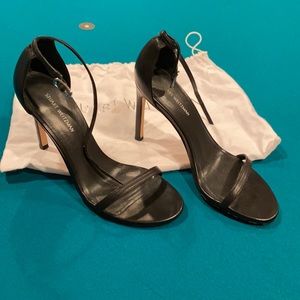 Stuart Weitzman Nudistsong sandal, 6.5 black EUC